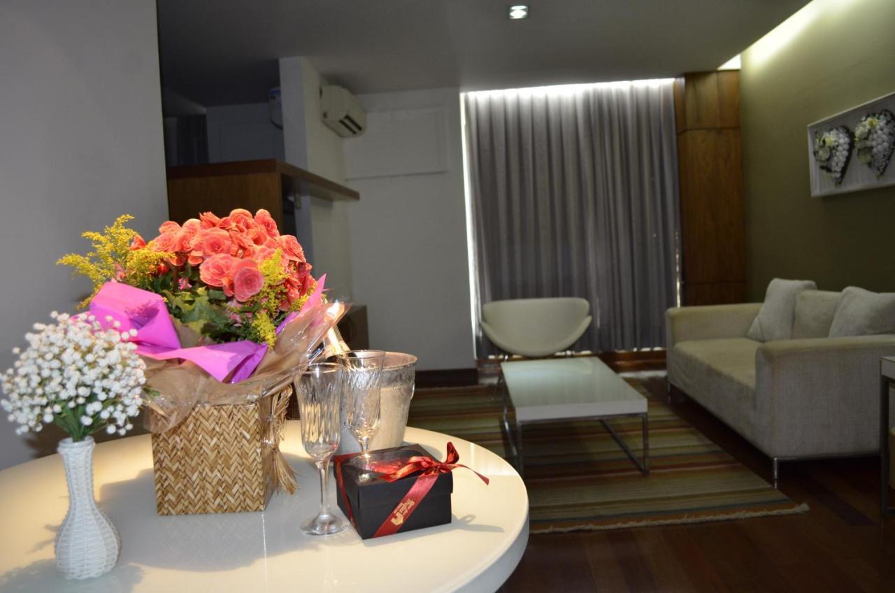 Constantino Hotel E Eventos Juiz de Fora Eksteriør billede A living room in a condominium