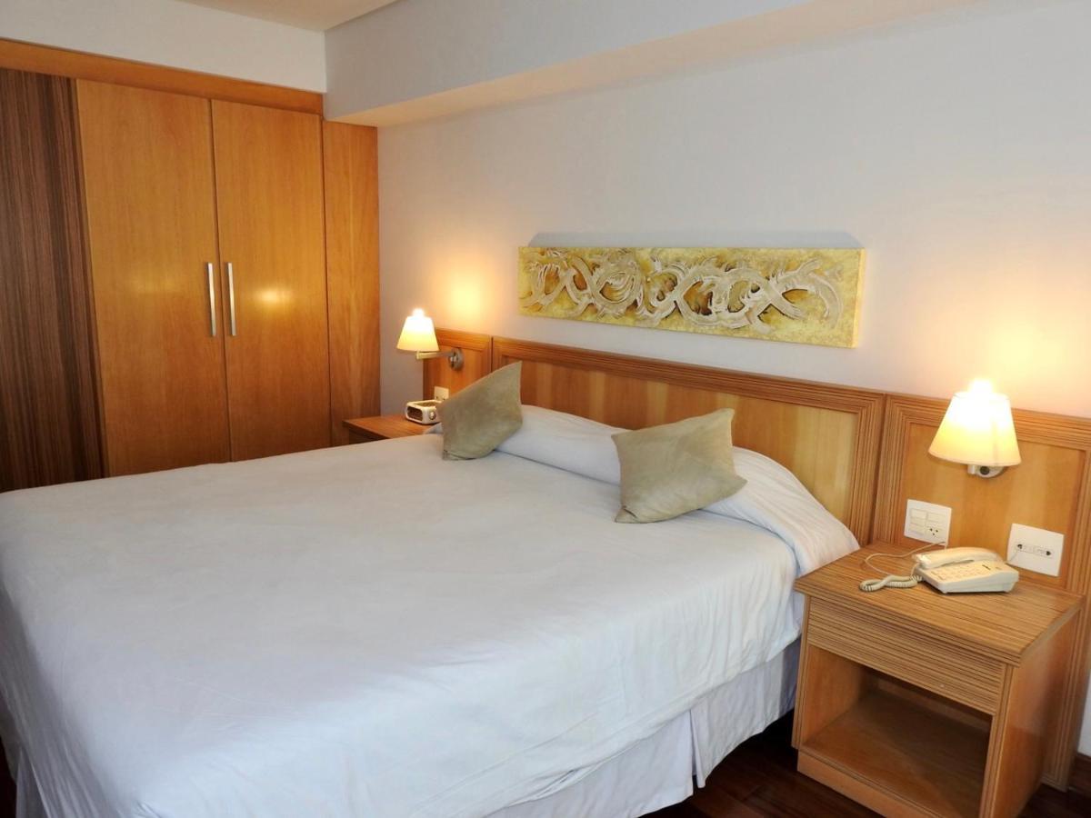 Constantino Hotel E Eventos Juiz de Fora Eksteriør billede A bedroom at the hotel
