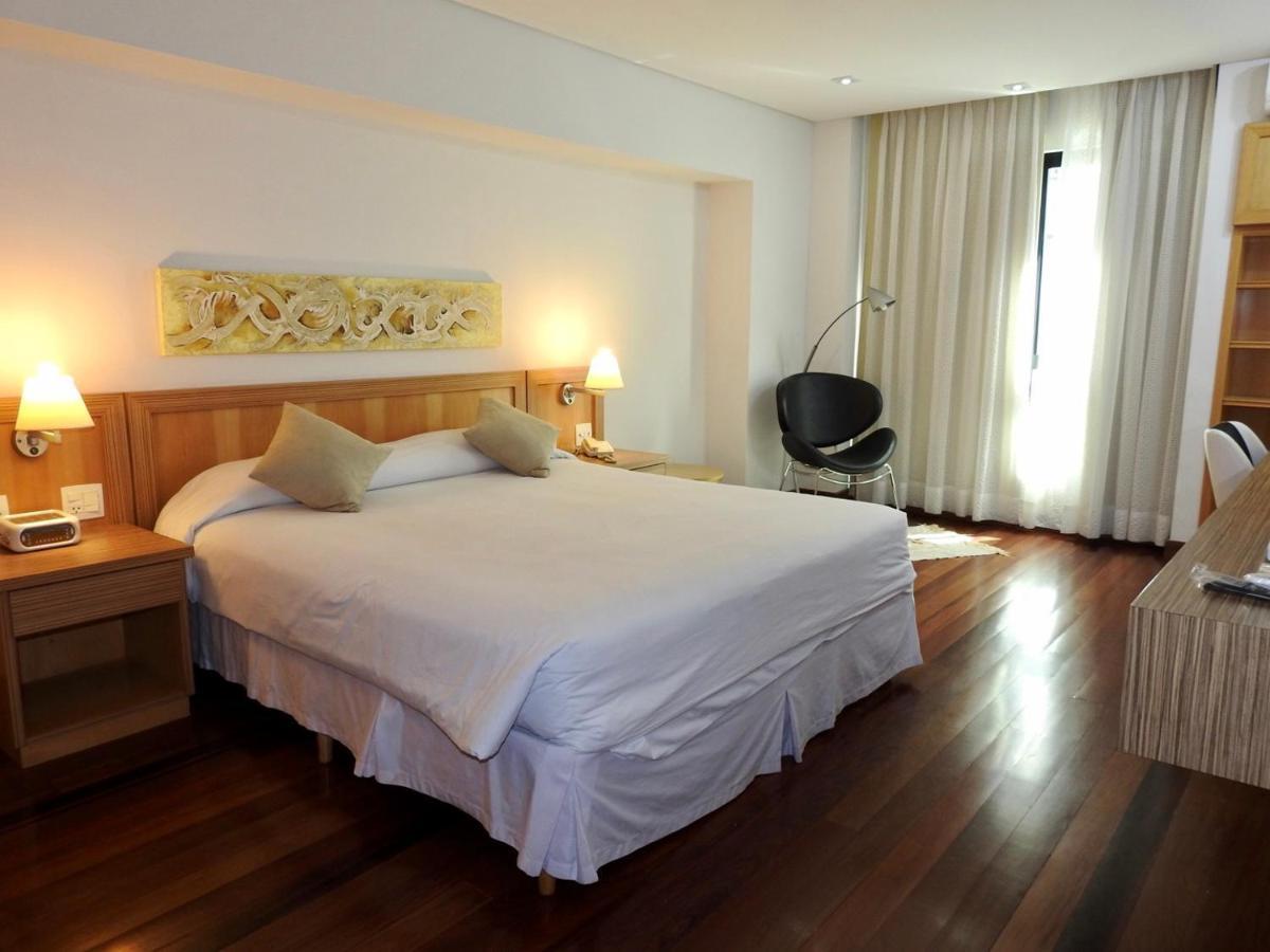 Constantino Hotel E Eventos Juiz de Fora Eksteriør billede A bedroom at the hotel