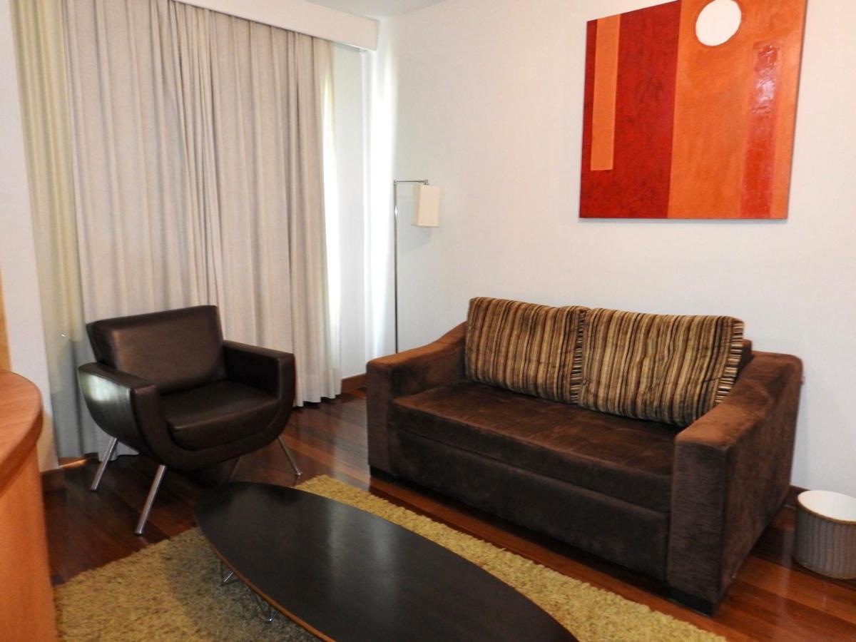 Constantino Hotel E Eventos Juiz de Fora Eksteriør billede A living room