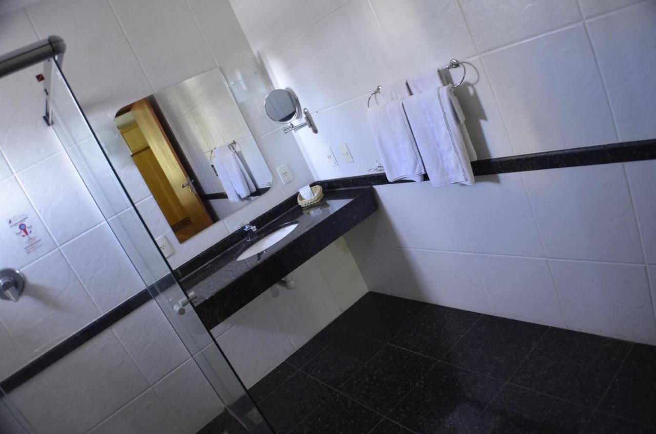Constantino Hotel E Eventos Juiz de Fora Eksteriør billede Bathroom